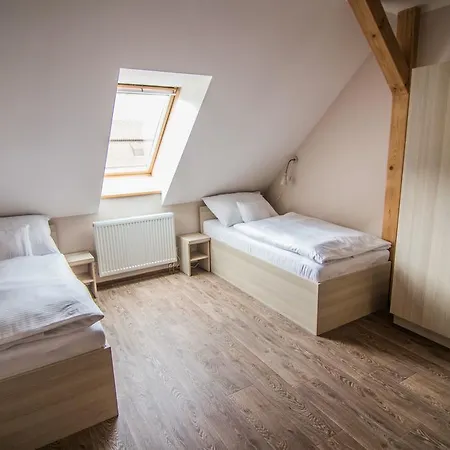 Viktorin 2* Poděbrady